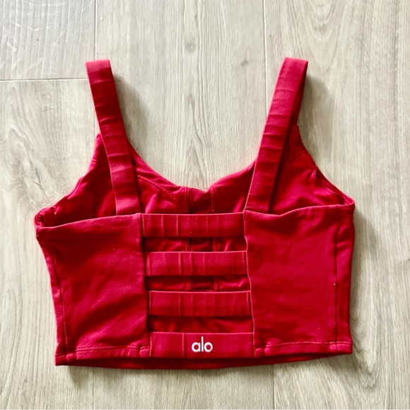 Alo Yoga Fortify Strappy Bra Tank w/ built-in bra Sz Small in Scarlet Red - Picture 2 of 4